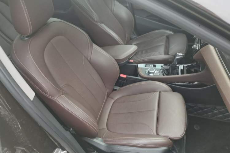 Used BMW X1 2019 xDrive20Li Luxury Model Right Front Seat