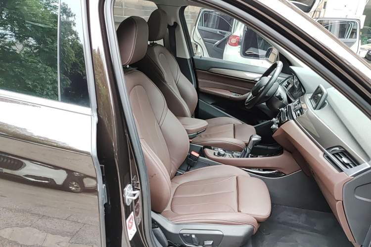 Used BMW X1 2019 sDrive18Li Premium Edition Right Front Seat