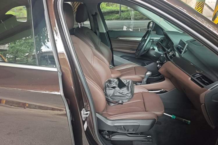 Used BMW X1 2019 xDrive20Li Luxury Model Right Front Seat