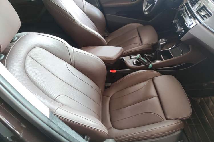 Used BMW X1 2019 sDrive18Li Premium Edition Right Front Seat