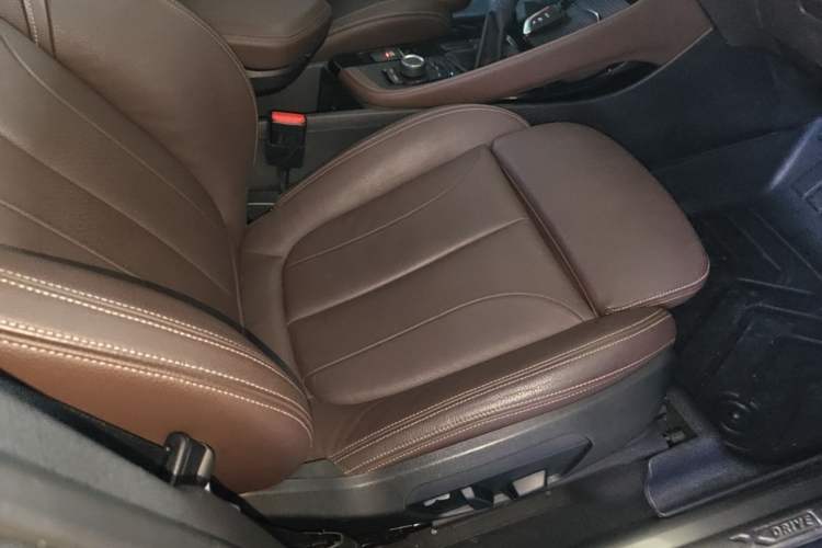 Used BMW X1 2019 sDrive18Li Premium Edition Right Front Seat