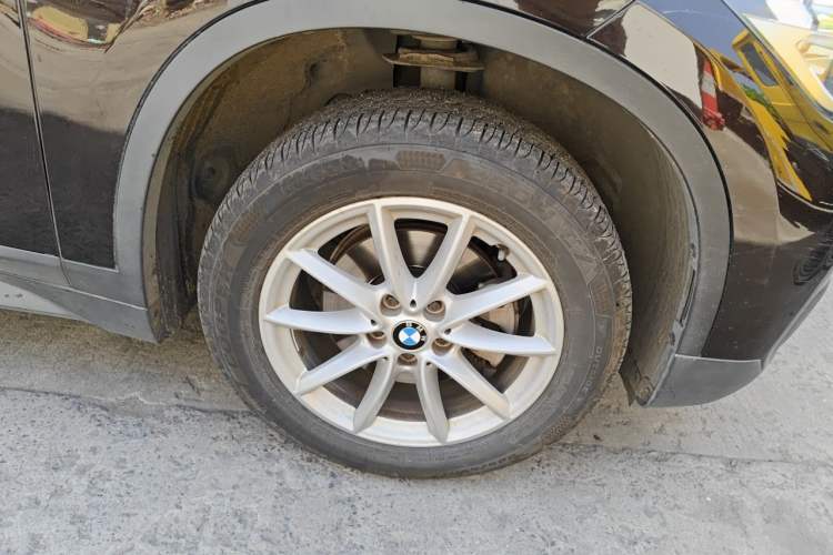 Used BMW X1 2019 sDrive18Li Fashion Model Right Front Wheel Hub