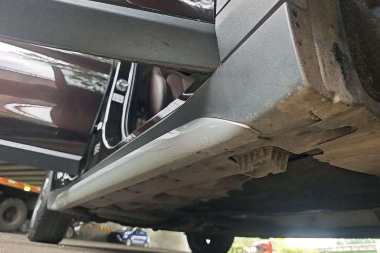 Used BMW X1 2019 xDrive20Li Luxury Model Right Side Sill