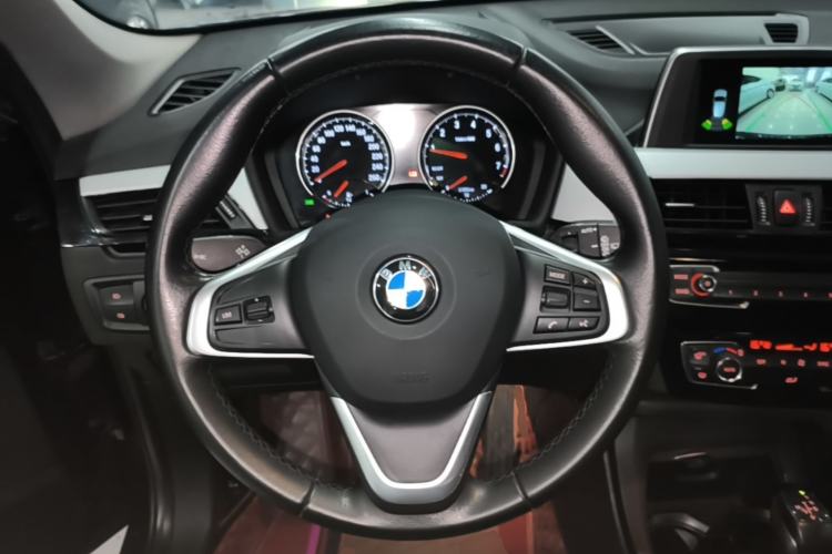 Used BMW X1 2019 sDrive20Li Leading Model Steering Wheel