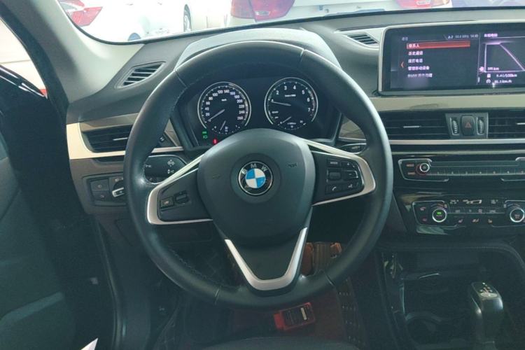 Used BMW X1 2019 sDrive18Li Premium Edition Steering Wheel