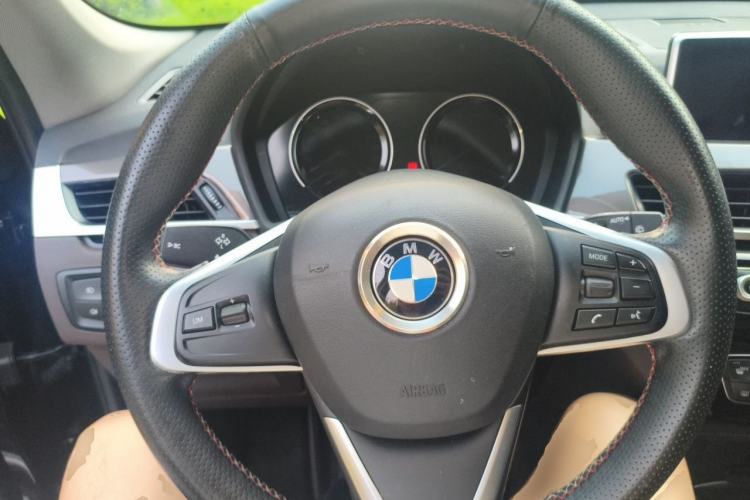 Used BMW X1 2019 xDrive20Li Luxury Model Steering Wheel