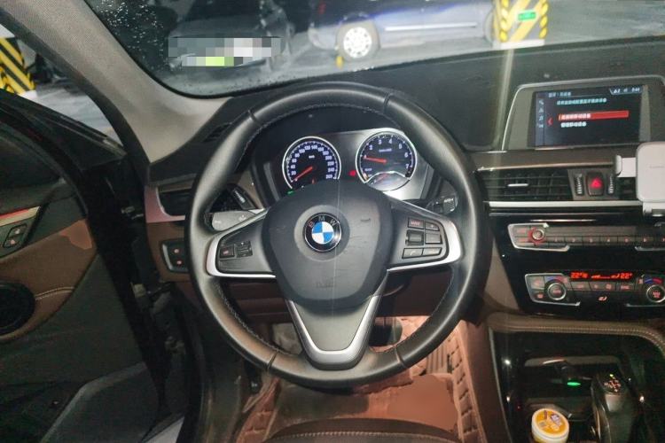 Used BMW X1 2019 sDrive18Li Premium Edition Steering Wheel