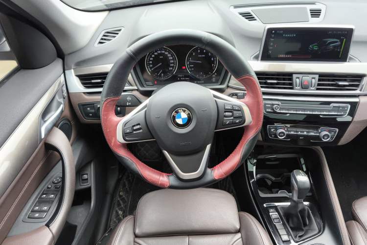 Used BMW X1 2019 xDrive20Li Luxury Model Steering Wheel