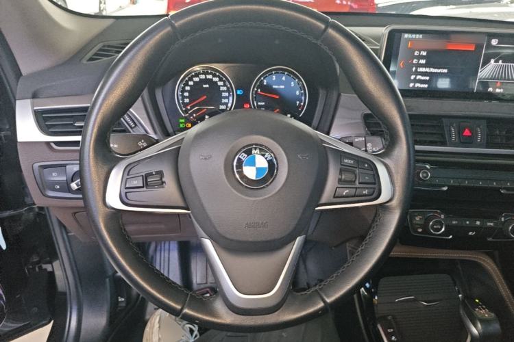 Used BMW X1 2019 sDrive18Li Premium Edition Steering Wheel