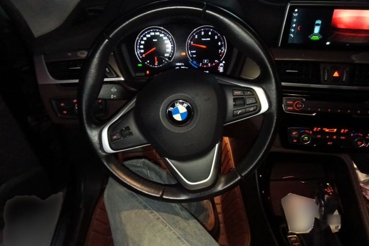 Used BMW X1 2019 xDrive20Li Luxury Model Steering Wheel