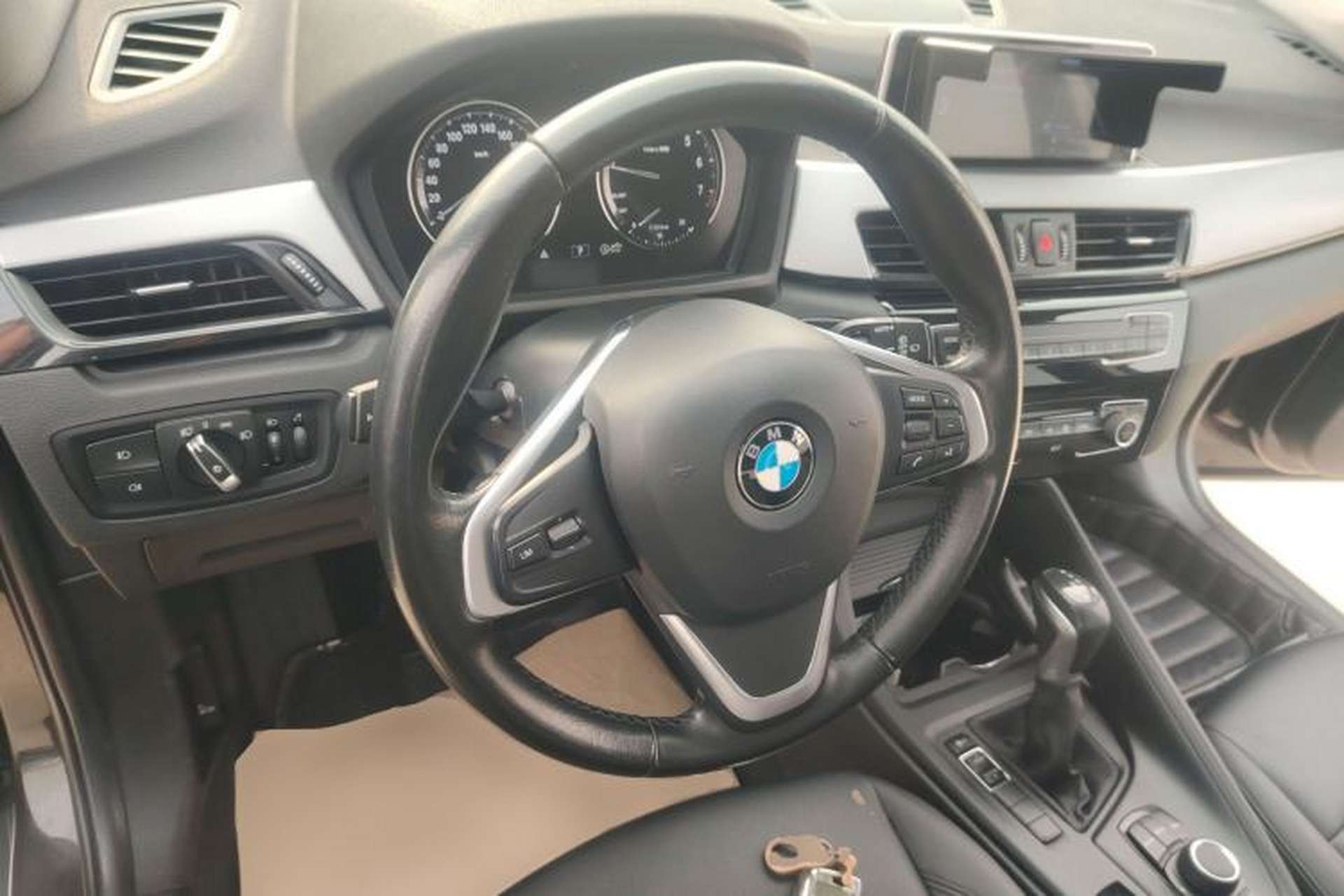 Used BMW X1 2019 sDrive18Li Fashion Model Steering Wheel