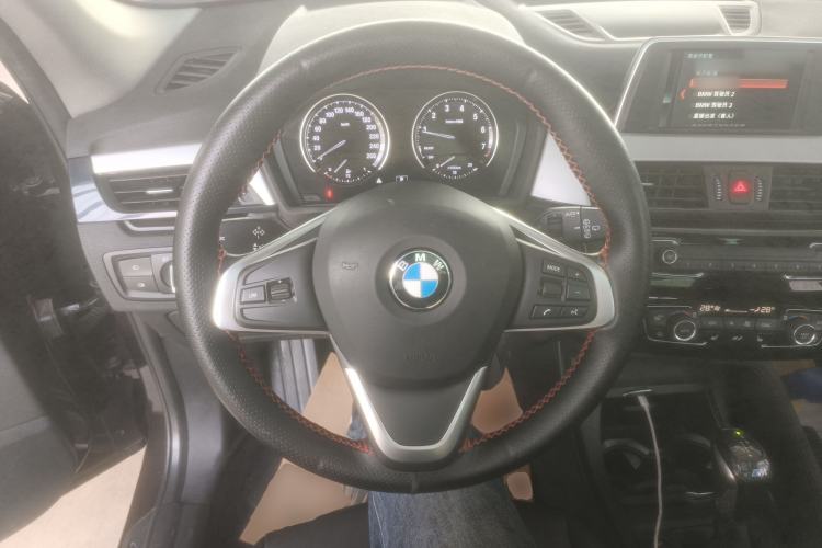 Used BMW X1 2019 sDrive20Li Leading Model Steering Wheel