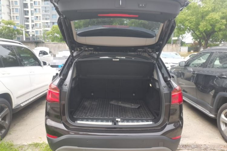 Used BMW X1 2019 xDrive20Li Luxury Model Trunk