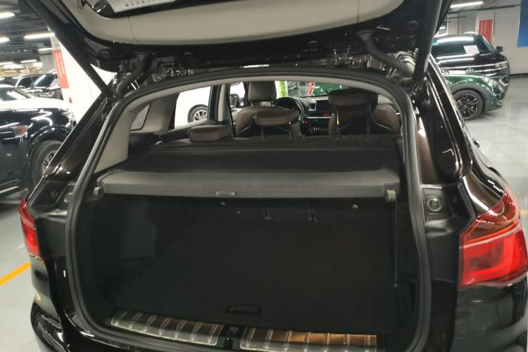 Used BMW X1 2019 xDrive20Li Luxury Model Trunk