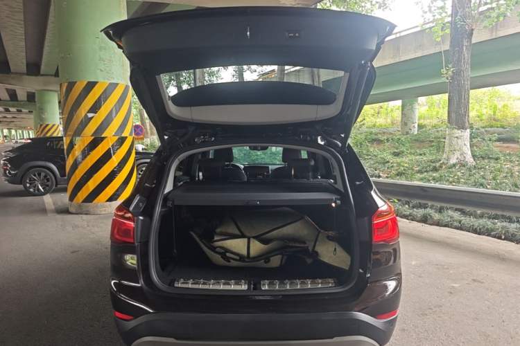 Used BMW X1 2019 xDrive20Li Luxury Model Trunk
