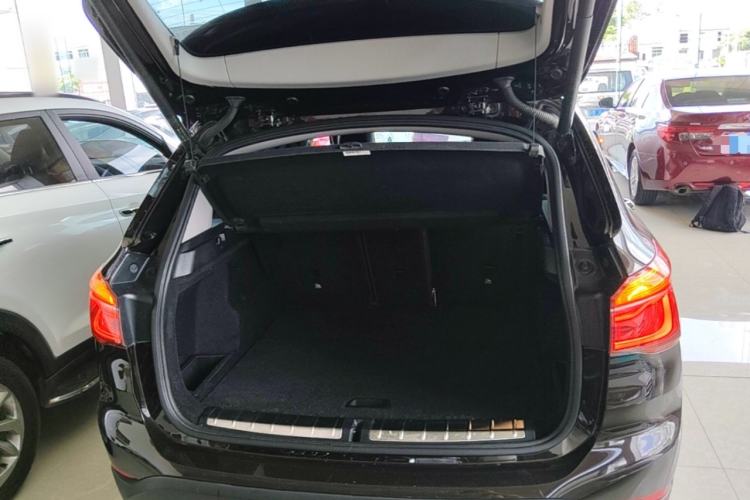 Used BMW X1 2019 sDrive18Li Premium Edition Trunk