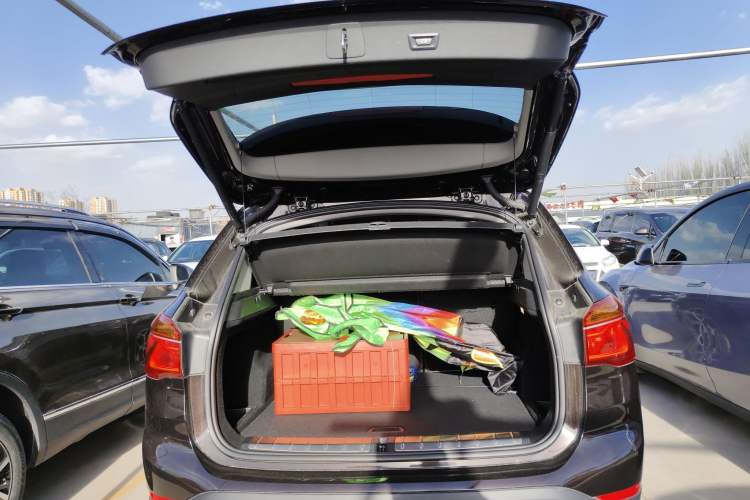 Used BMW X1 2019 sDrive18Li Premium Edition Trunk