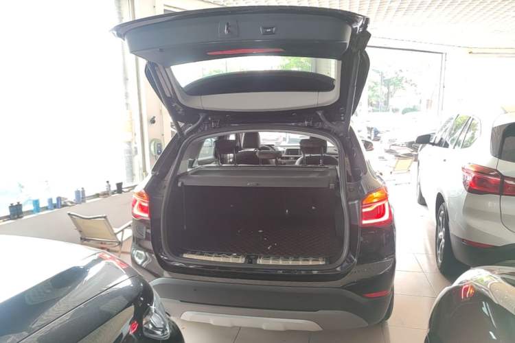 Used BMW X1 2019 sDrive18Li Premium Edition Trunk