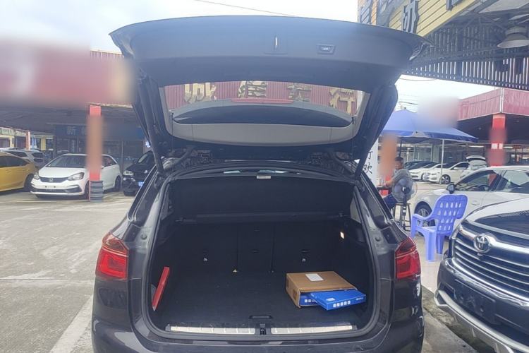 Used BMW X1 2019 sDrive20Li Leading Model Trunk