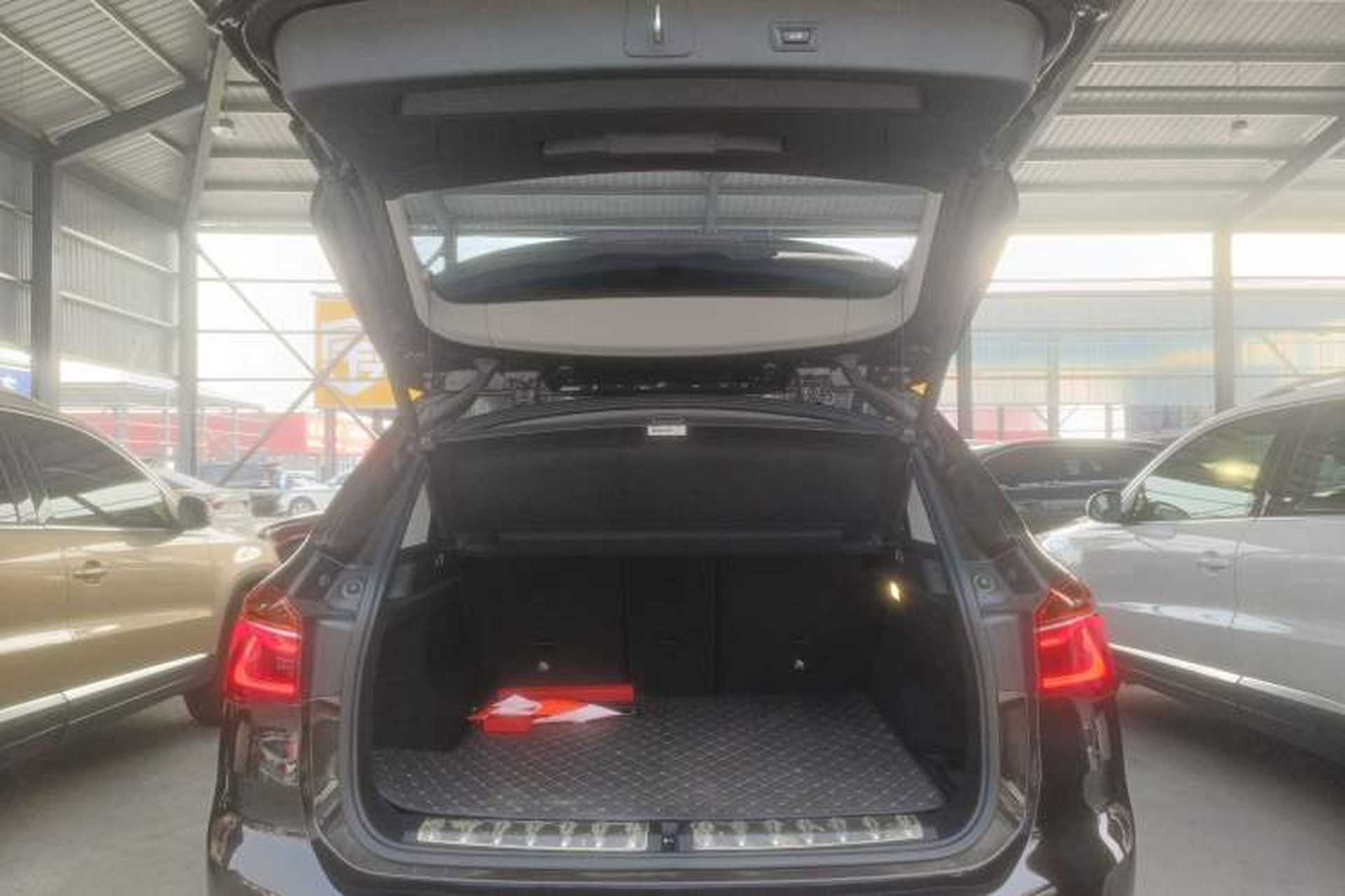 Used BMW X1 2019 sDrive20Li Leading Model Trunk