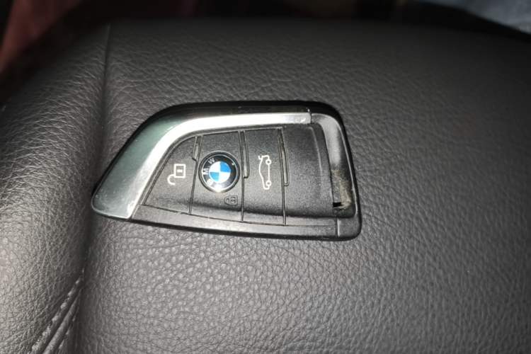 Used BMW X1 2019 sDrive20Li Leading Model Vehicle Key