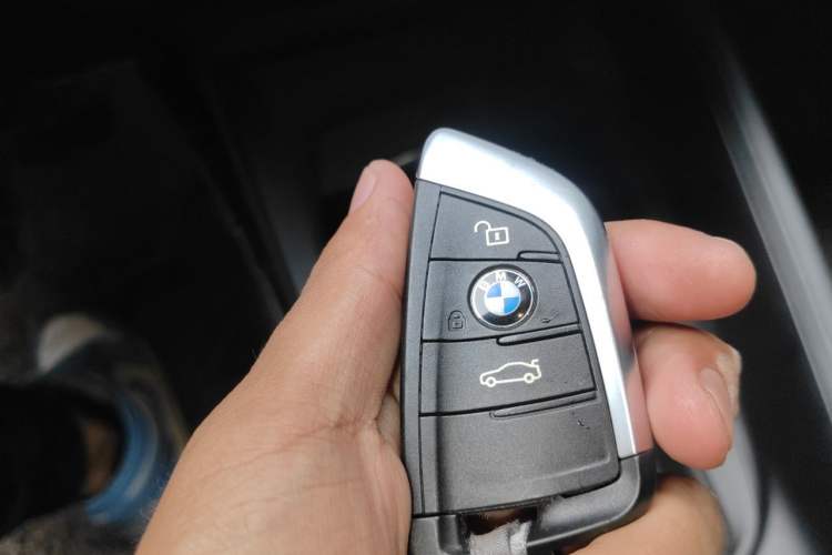 Used BMW X1 2019 sDrive20Li Leading Model Vehicle Key