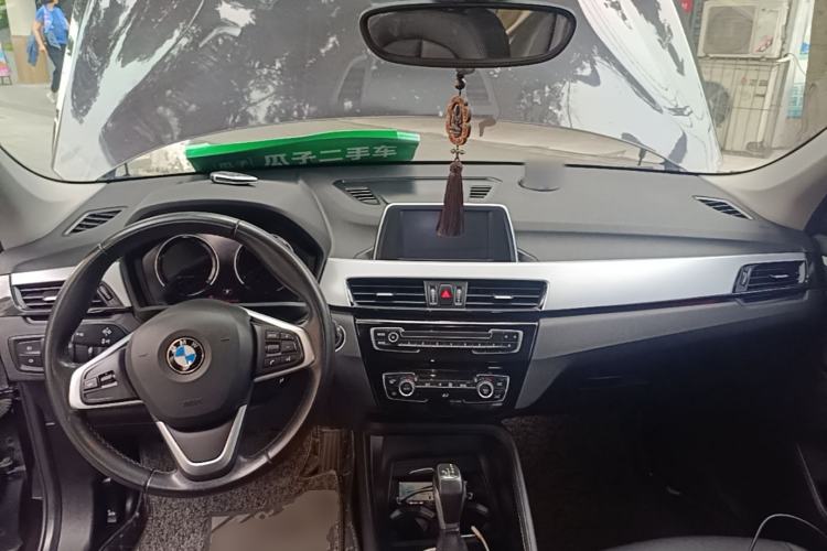 Used BMW X1 2019 sDrive20Li Leading Model Center Console
