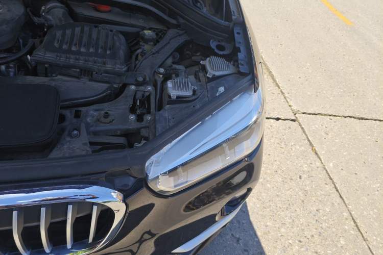 Used BMW X1 2019 sDrive18Li Premium Edition Engine Bay Left