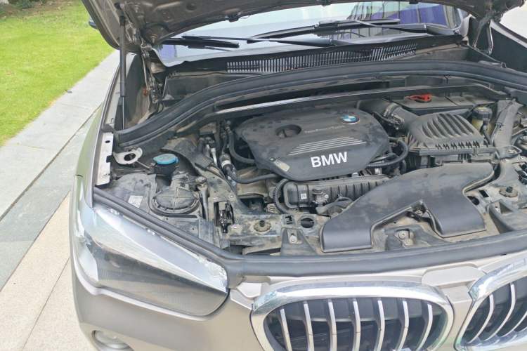 Used BMW X1 2019 sDrive18Li Fashion Model Engine Bay Right