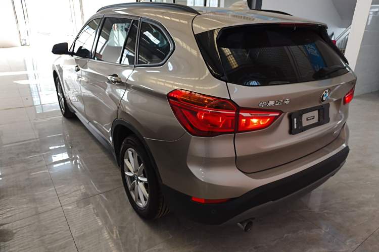Used BMW X1 2019 sDrive18Li Fashion Model Rear Left 45 Deg