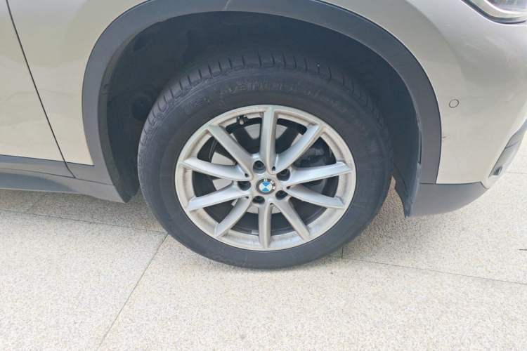 Used BMW X1 2019 sDrive18Li Fashion Model Right Front Wheel Hub
