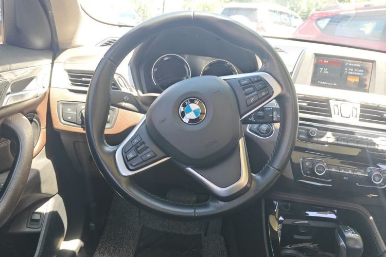 Used BMW X1 2019 sDrive18Li Premium Edition Steering Wheel