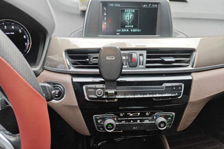 Used BMW X1 2019 sDrive18Li Premium Edition Audio And AC Panel