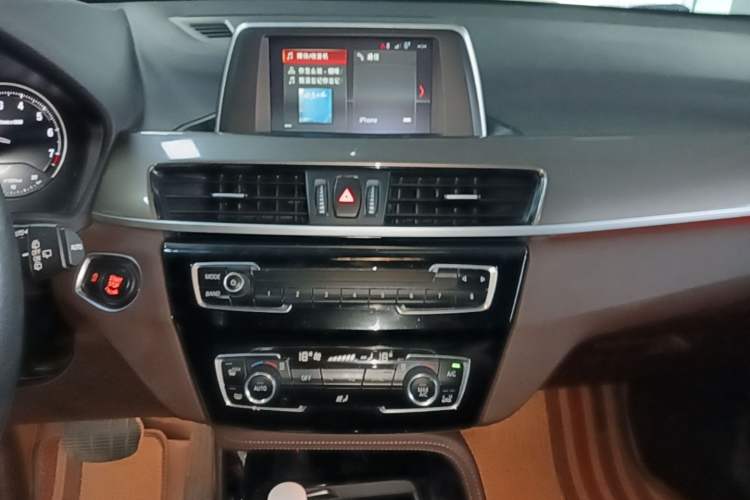 Used BMW X1 2019 sDrive18Li Premium Edition Audio And AC Panel
