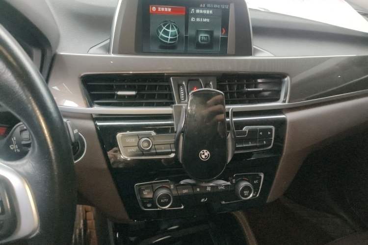 Used BMW X1 2019 sDrive18Li Premium Edition Audio And AC Panel