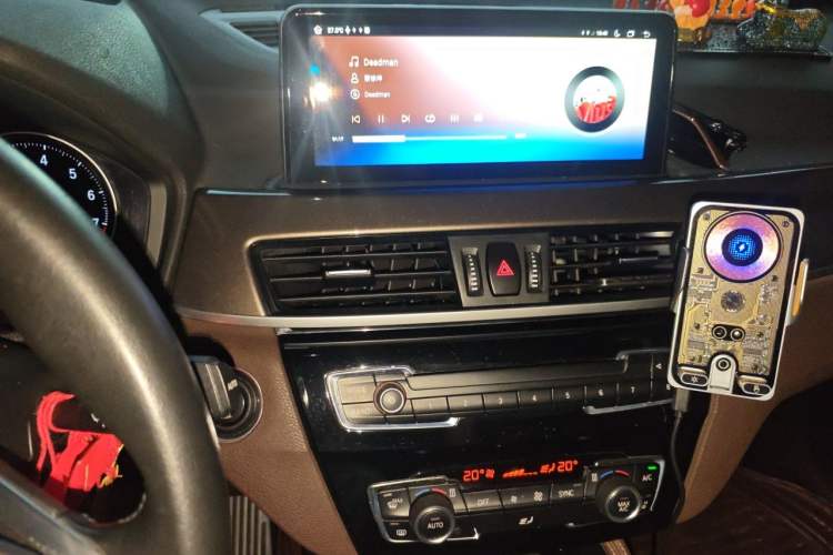 Used BMW X1 2019 sDrive18Li Premium Edition Audio And AC Panel