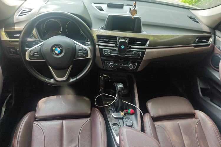 Used BMW X1 2019 sDrive18Li Premium Edition Center Console