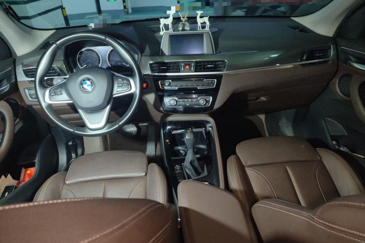 Used BMW X1 2019 sDrive18Li Premium Edition Center Console