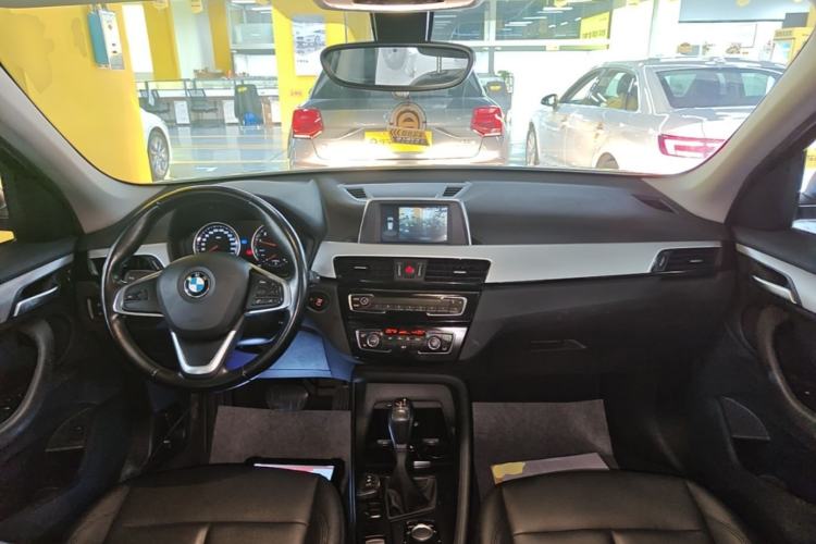 Used BMW X1 2019 sDrive18Li Fashion Model Center Console