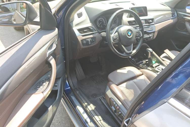 Used BMW X1 2019 sDrive18Li Premium Edition Driver Seat
