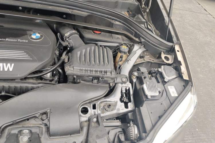 Used BMW X1 2019 sDrive18Li Premium Edition Engine Bay Left