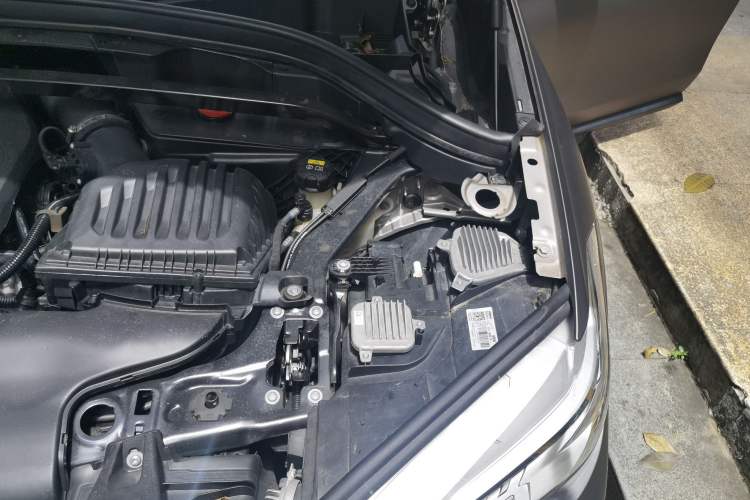 Used BMW X1 2019 xDrive20Li Luxury Model Engine Bay Left