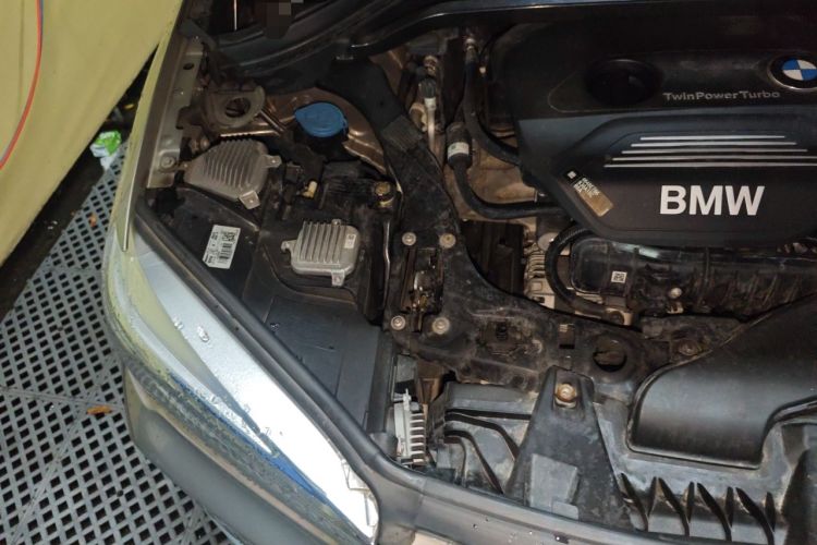 Used BMW X1 2019 sDrive18Li Premium Edition Engine Bay Right