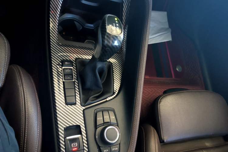 Used BMW X1 2019 sDrive18Li Premium Edition Gear Lever