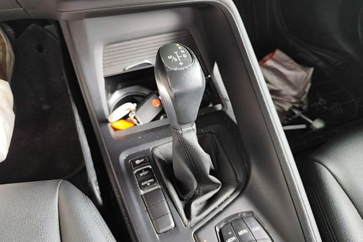 Used BMW X1 2019 sDrive20Li Leading Model Gear Lever
