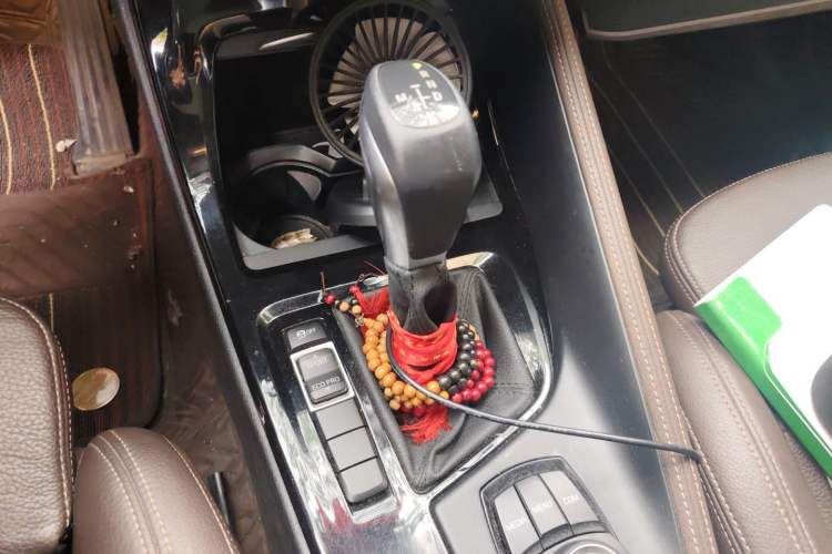 Used BMW X1 2019 sDrive18Li Premium Edition Gear Lever