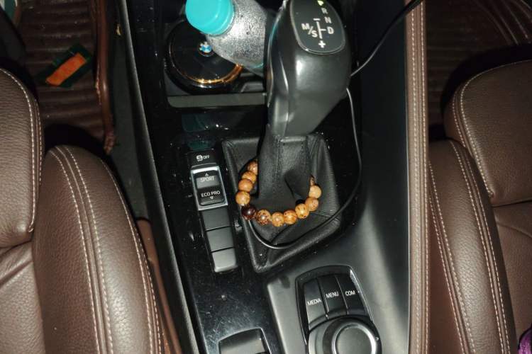 Used BMW X1 2019 sDrive18Li Premium Edition Gear Lever