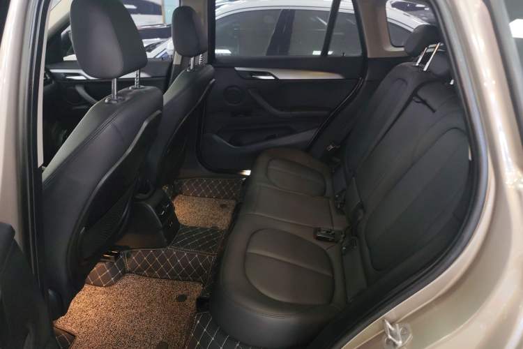 Used BMW X1 2019 sDrive18Li Fashion Model Interior 4