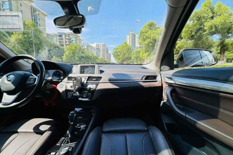 Used BMW X1 2019 sDrive18Li Premium Edition Interior 5