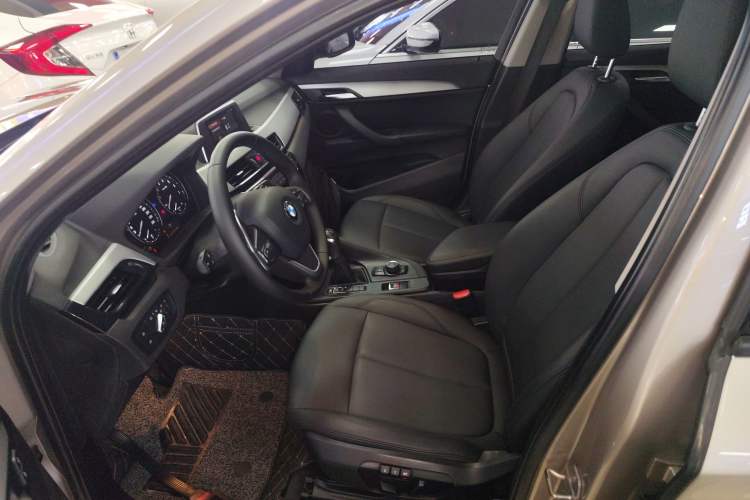 Used BMW X1 2019 sDrive18Li Fashion Model Left Front Seat